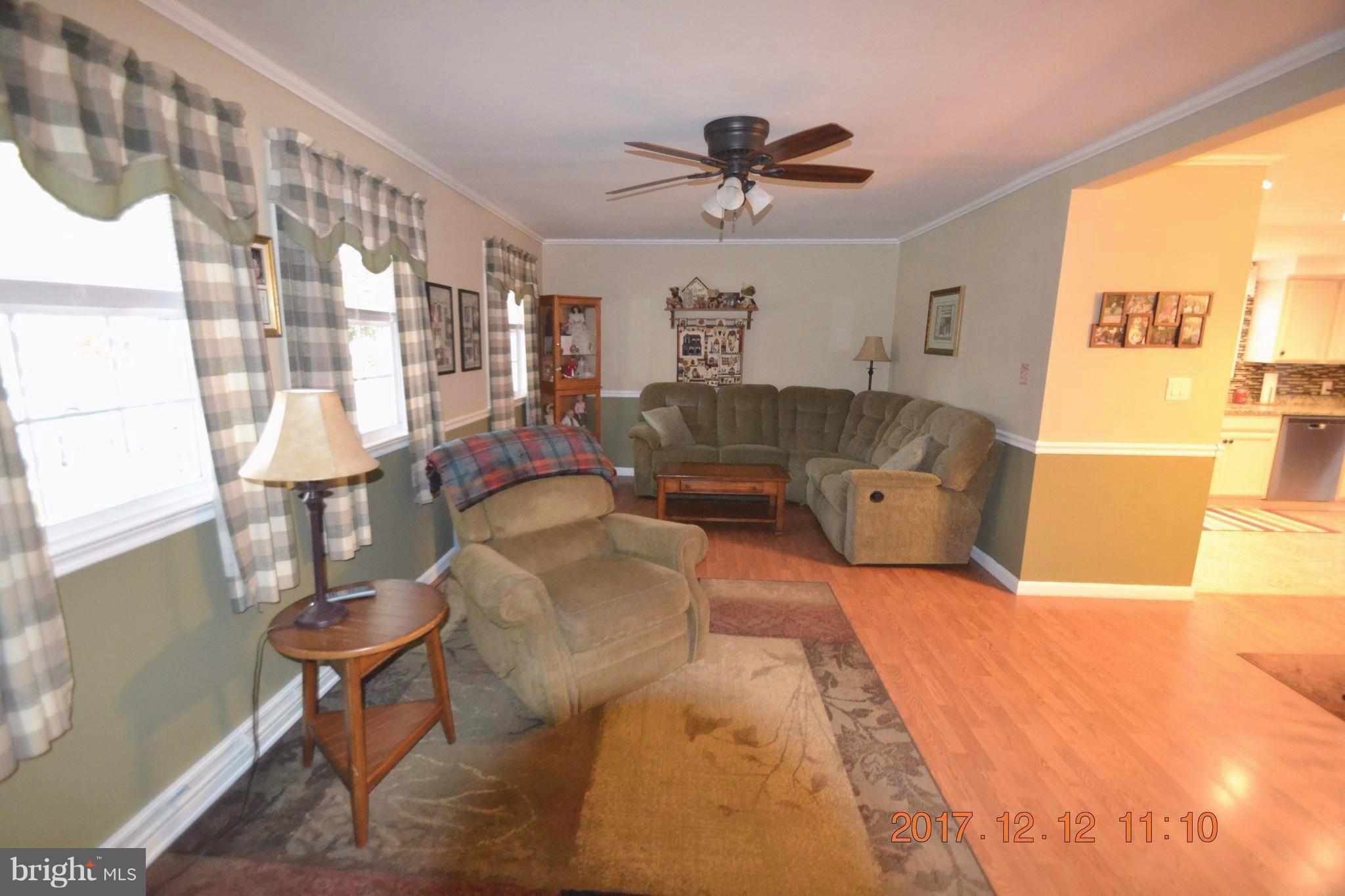 45 Wengate Road Owings Mills, MD 21117 - Photo 2 of 27 Living Room