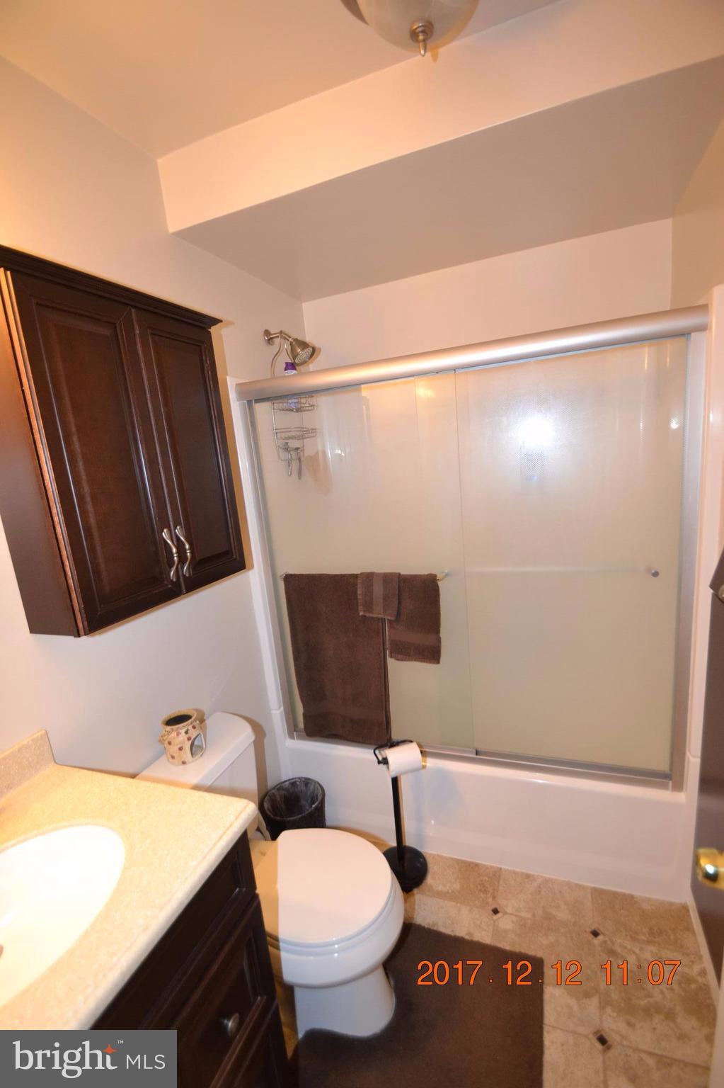 45 Wengate Road Owings Mills, MD 21117 - Photo 12 of 27 First-floor bath