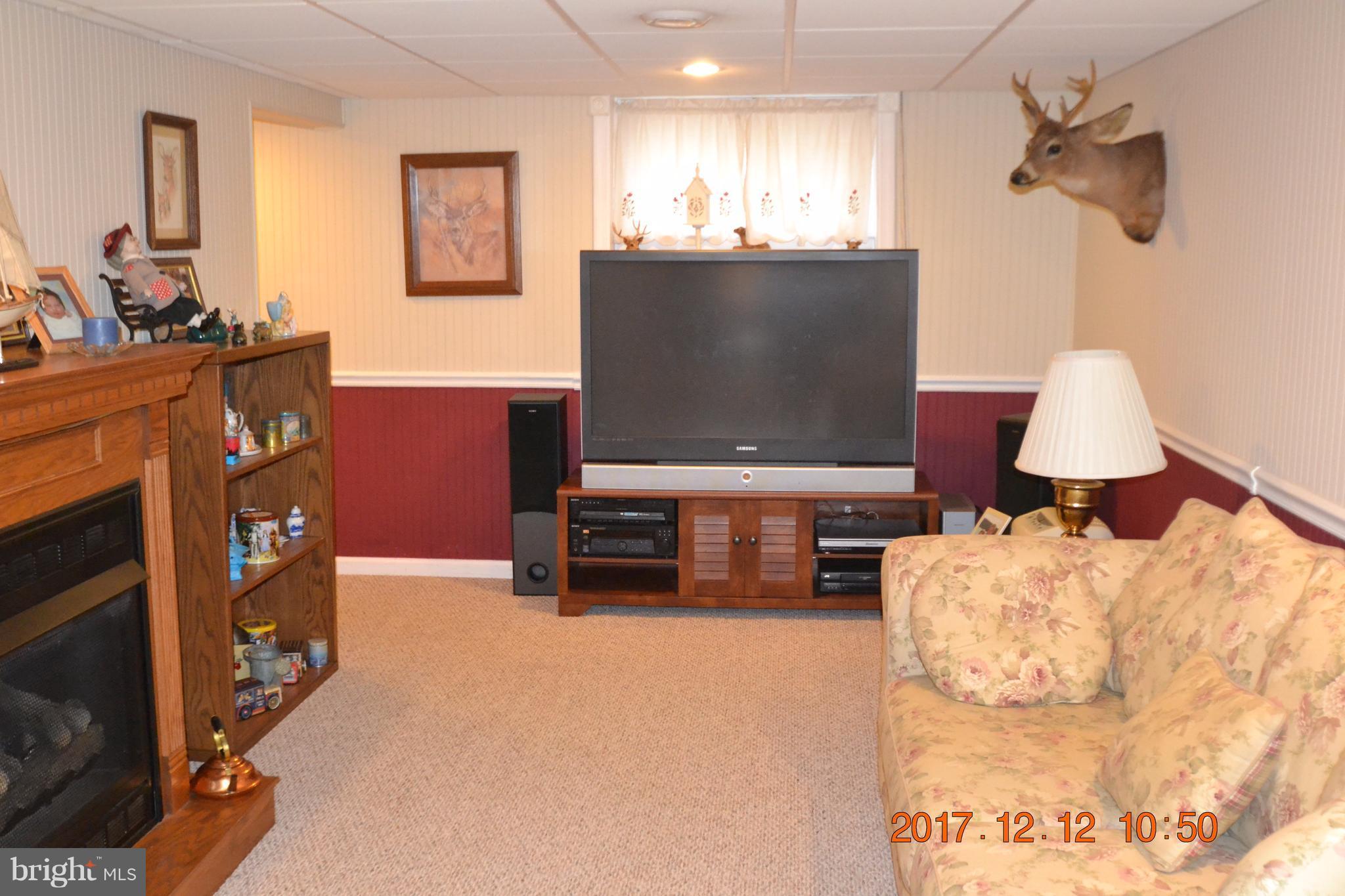 45 Wengate Road Owings Mills, MD 21117 - Photo 20 of 27 Bedroom 3 / Family room