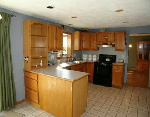 742 Weaver Hill Road Coventry, RI 02816 - Photo 2 of 8 Kitchen.