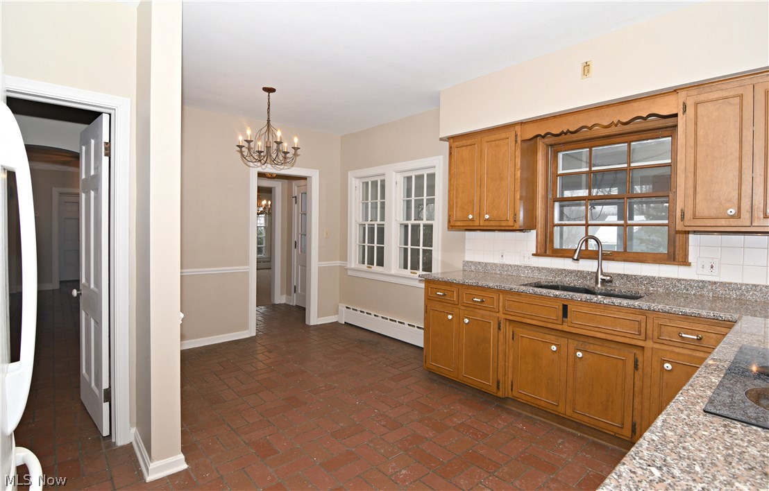 315 Sand Run Road Akron, OH 44313 - Photo 8 of 25