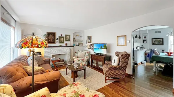 $259,900 | 17 West Oakwood Way, New Castle, PA 16105