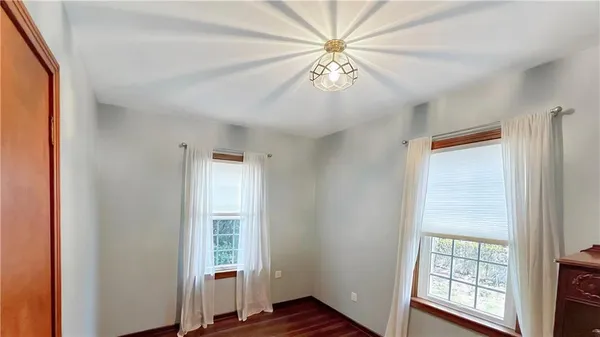 $259,900 | 17 West Oakwood Way, New Castle, PA 16105