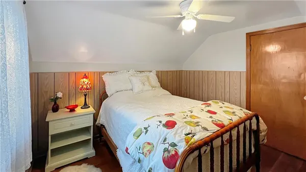 $259,900 | 17 West Oakwood Way, New Castle, PA 16105