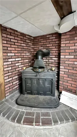 $259,900 | 17 West Oakwood Way, New Castle, PA 16105