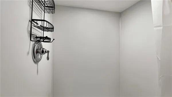 $259,900 | 17 West Oakwood Way, New Castle, PA 16105