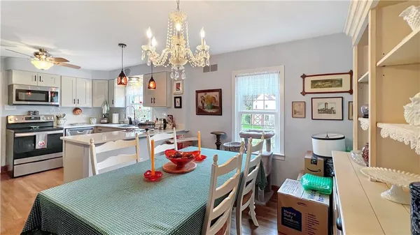 $259,900 | 17 West Oakwood Way, New Castle, PA 16105