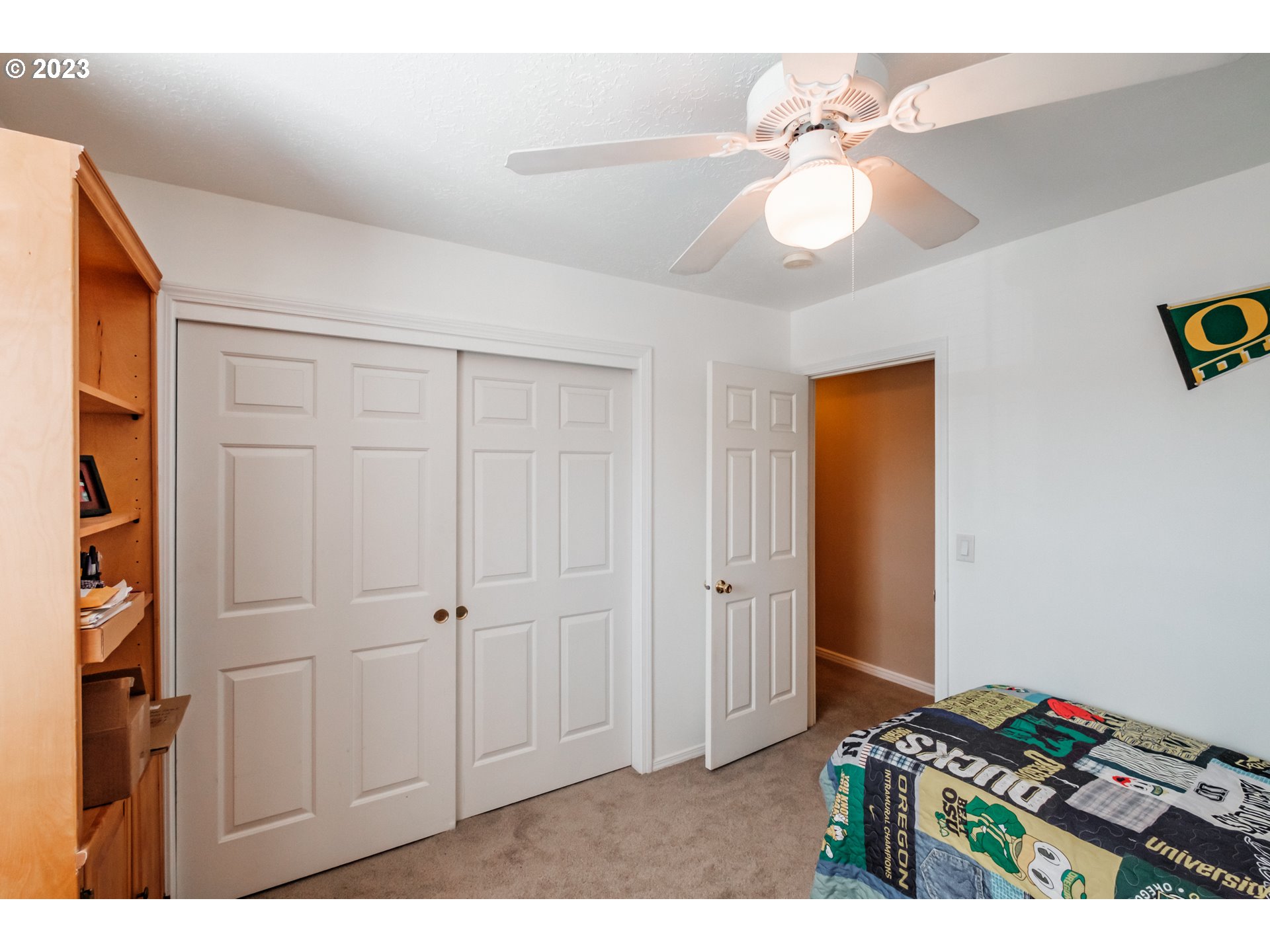 5165 Falcon Street Southwest Albany, OR 97321 - Photo 23 of 28 a view of room with hardwood floor and ceiling fan