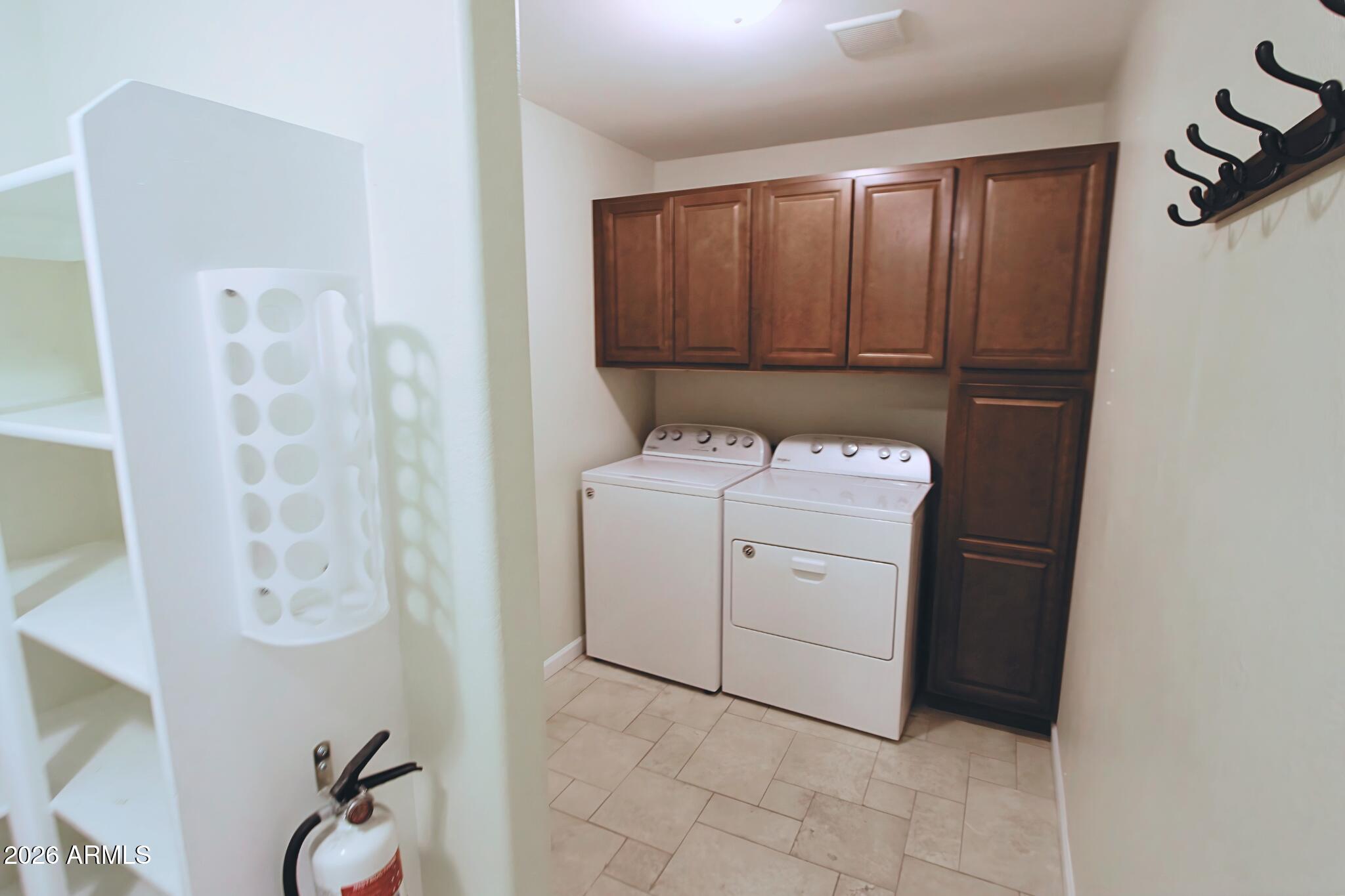 1250 South Palm Street Gilbert, AZ 85296 - Photo 12 of 33 12
