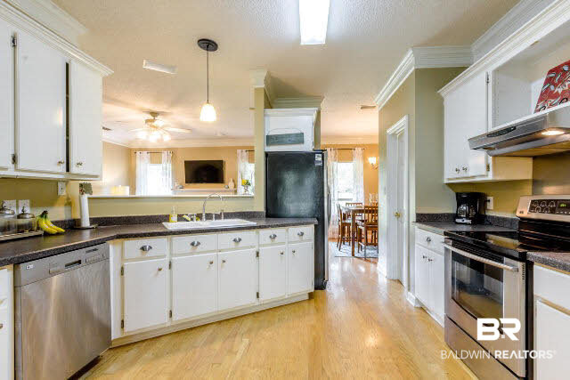 22888 High Ridge Road Fairhope, AL 36532 - Photo 5 of 24 Kitchen to Dining