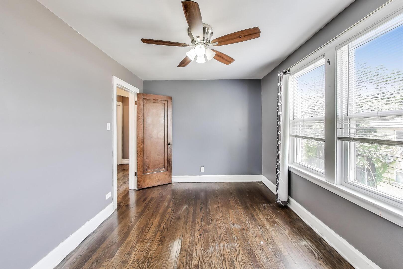 2212 Grove Avenue Berwyn, IL 60402 - Photo 15 of 32