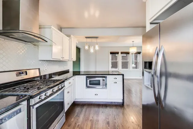 $355,000 | 2212 Grove Avenue, Berwyn, IL 60402