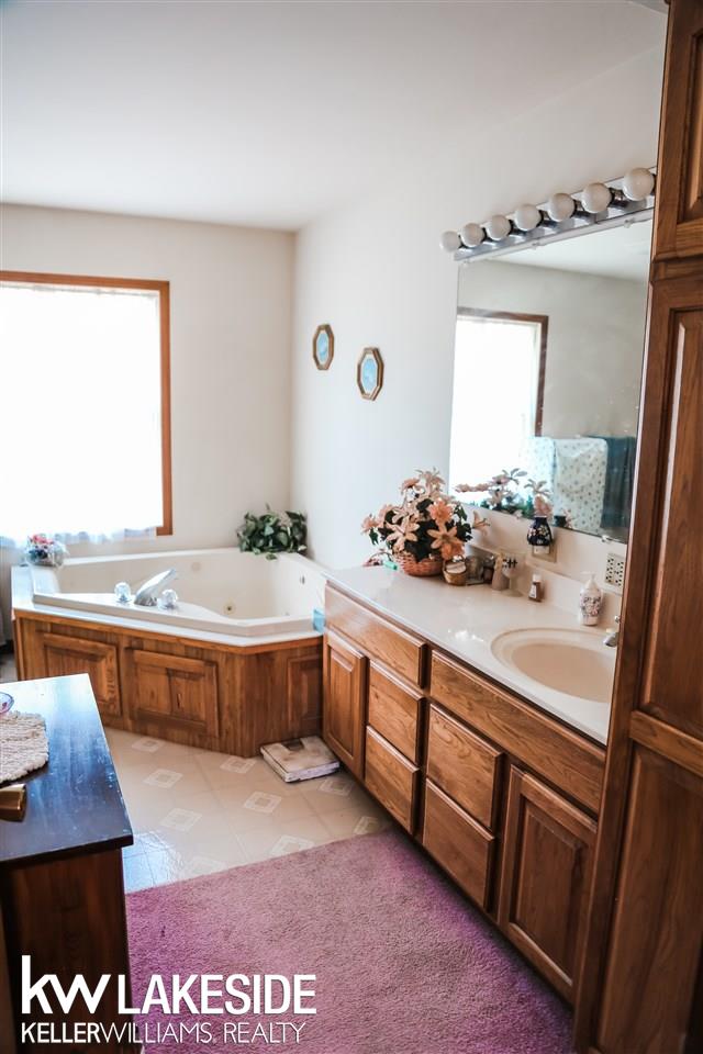 6992 Hough Road Almont, MI 48003 - Photo 19 of 27 50016985-18.JPG