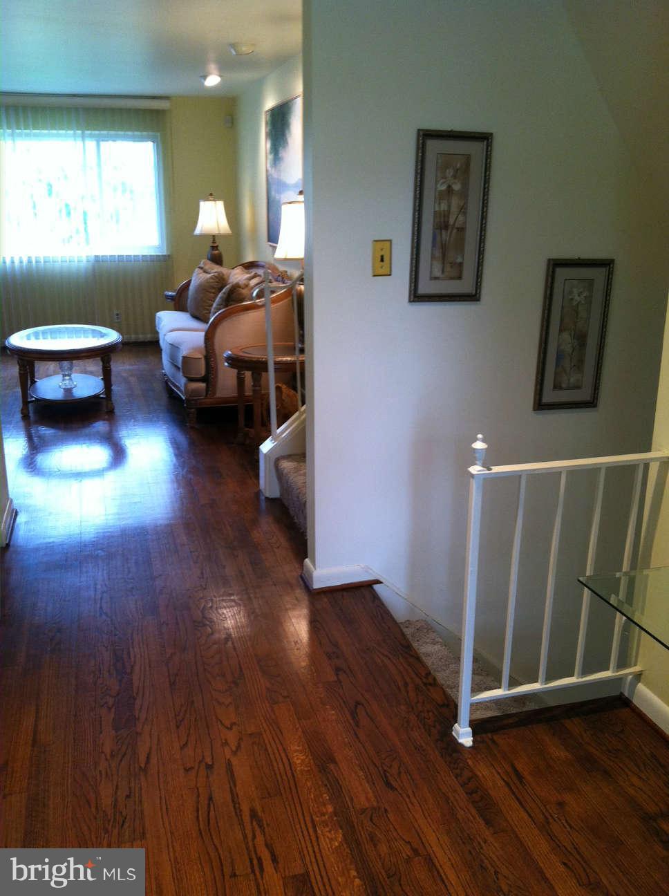 8230 Brattle Road Baltimore, MD 21208 - Photo 4 of 29 Living Room