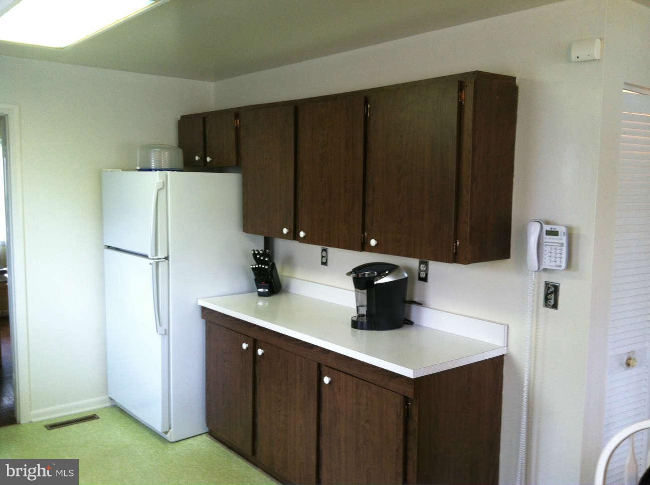 8230 Brattle Road Baltimore, MD 21208 - Photo 9 of 29 Kitchen