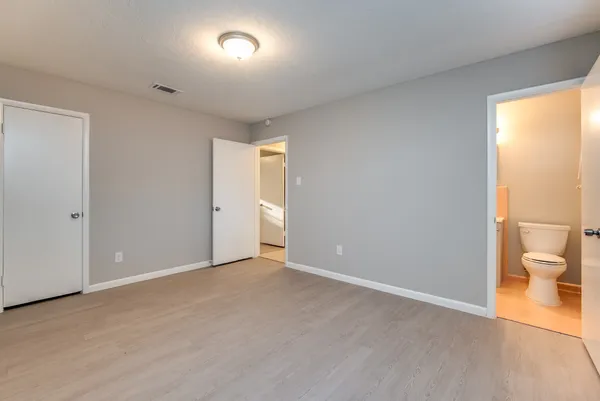 a view of an empty room and a gallery