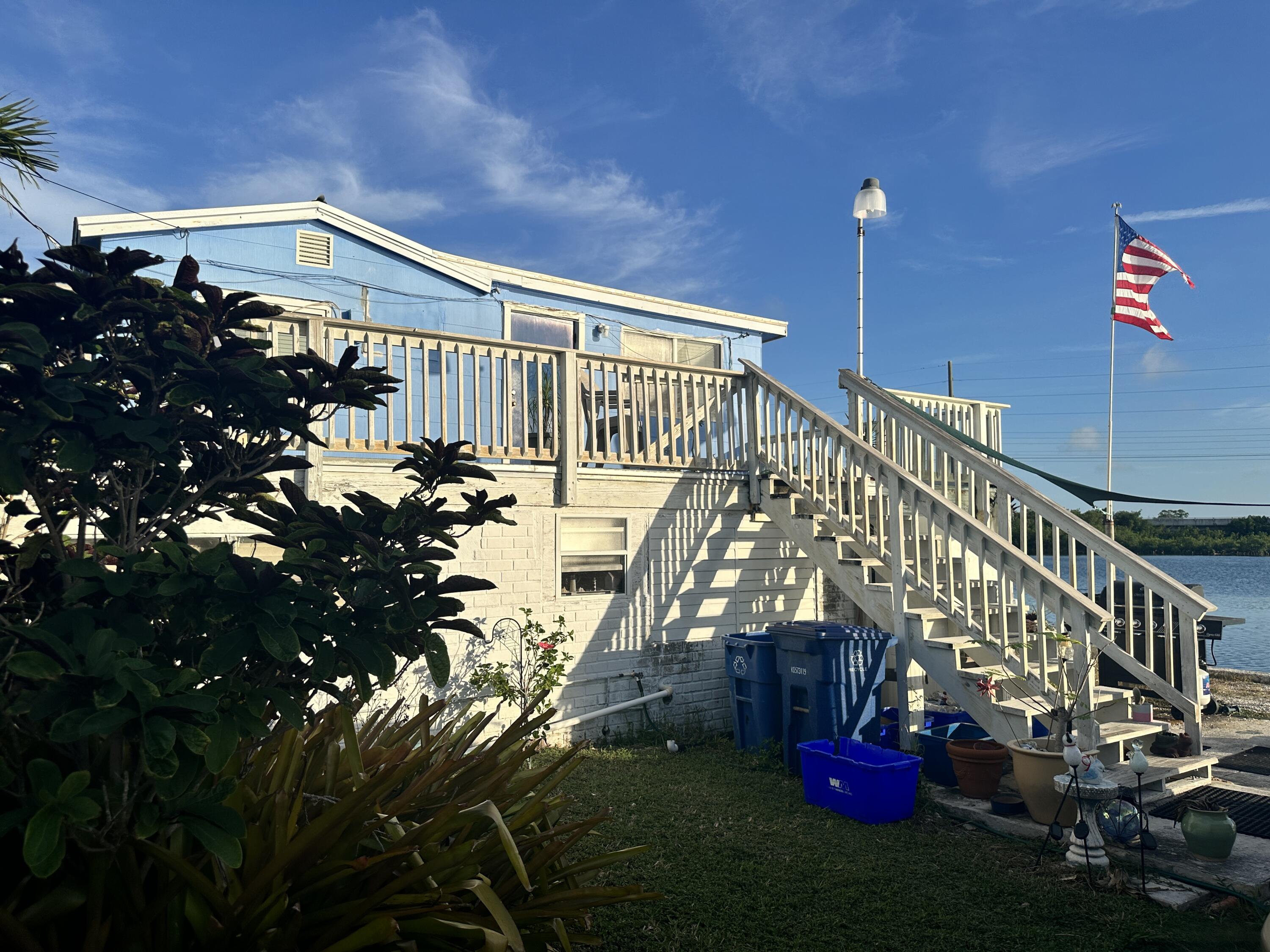 20 Shore Terrace Key West, FL 33040 - Photo 2 of 15 a view of building with yard