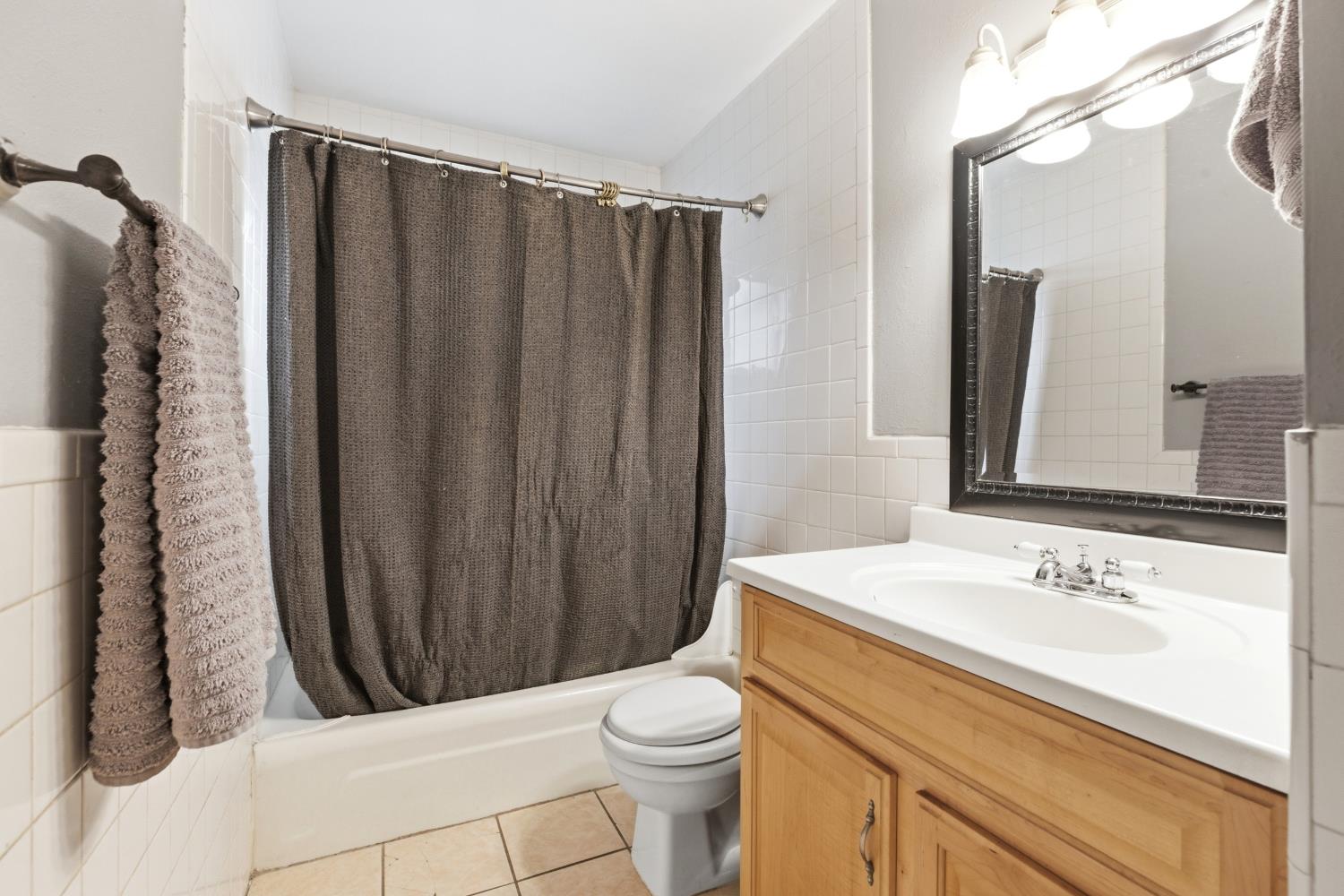 3432 Colonial Drive Modesto, CA 95350 - Photo 11 of 26