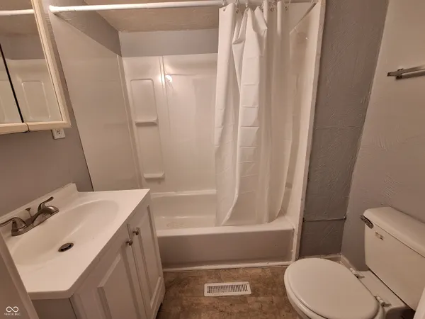 $1,495 | 1518 East Bradbury Avenue, Indianapolis, IN 46203