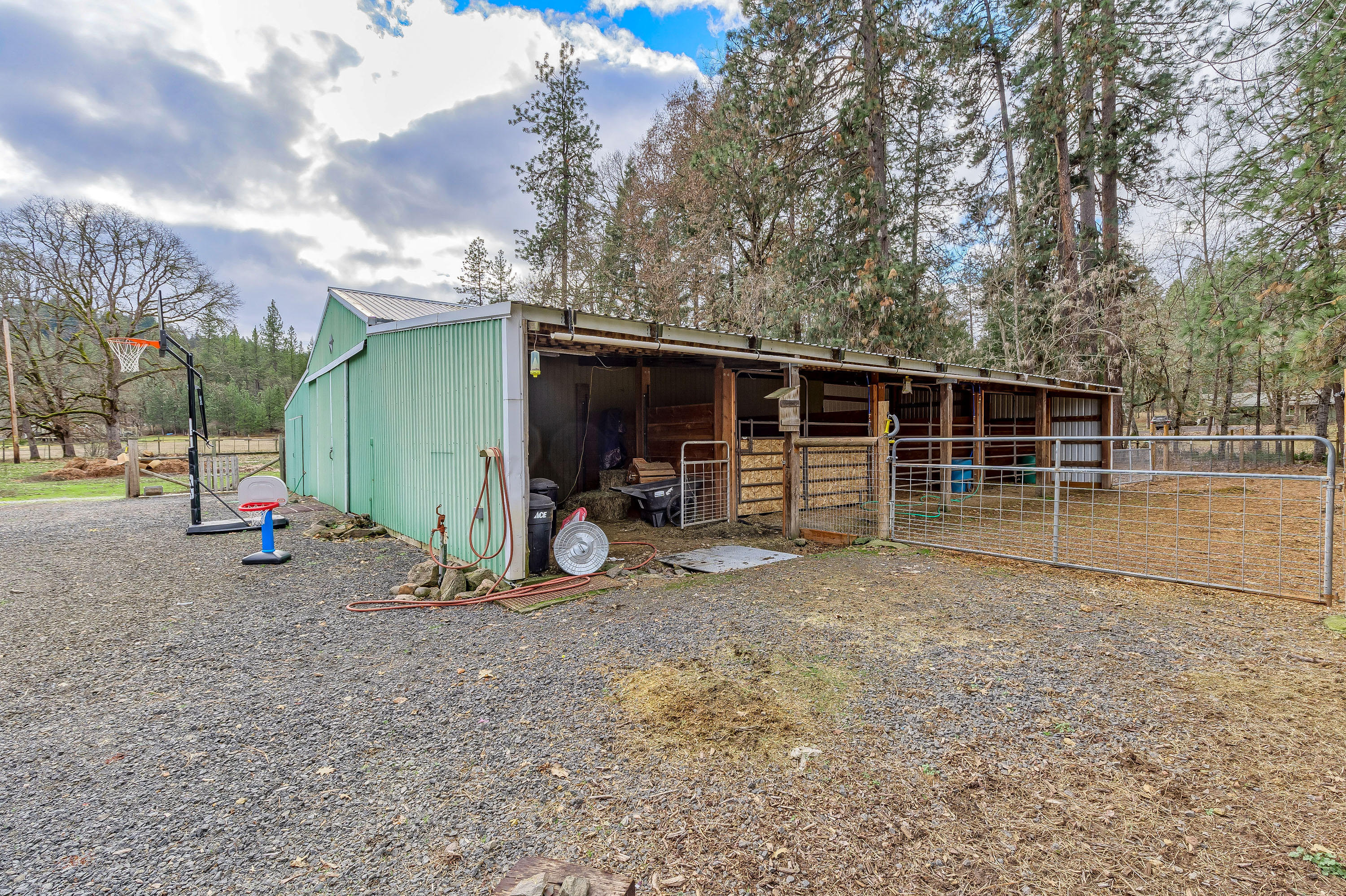 6999 Crowfoot Road Trail, OR 97541 - Photo 15 of 76 CR(15)