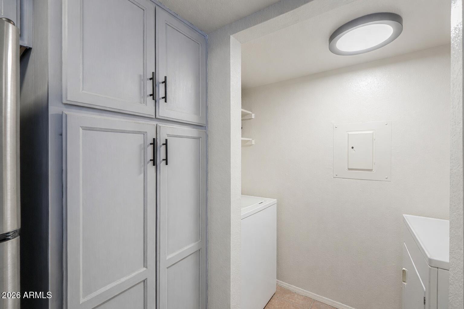 1331 West Baseline Road, Unit 225 Mesa, AZ 85202 - Photo 14 of 47 a bathroom with a shower