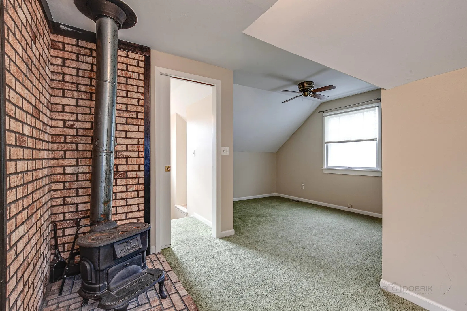 411 Foster Road Wauconda, IL 60084 - Photo 14 of 23 an empty room with windows