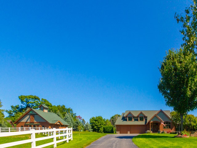 2465 Carroll Road Traverse City, MI 49686 - Photo 24 of 57 1870130-23.JPG