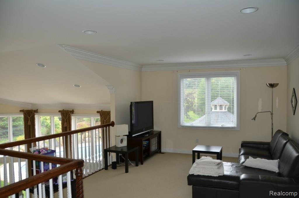 4611 Goodison Pl Drive Rochester, MI 48306 - Photo 27 of 37 OLA_1769.jpg