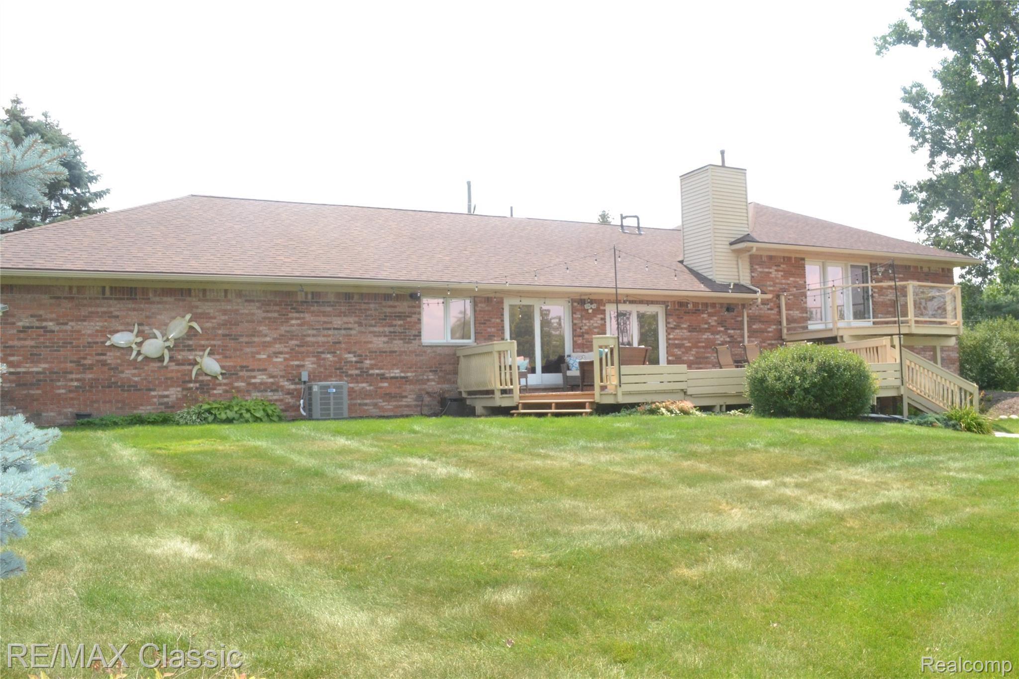 3730 Sleeth Road Commerce Township, MI 48382 - Photo 5 of 59 3730 Sleeth Road (15).JPG