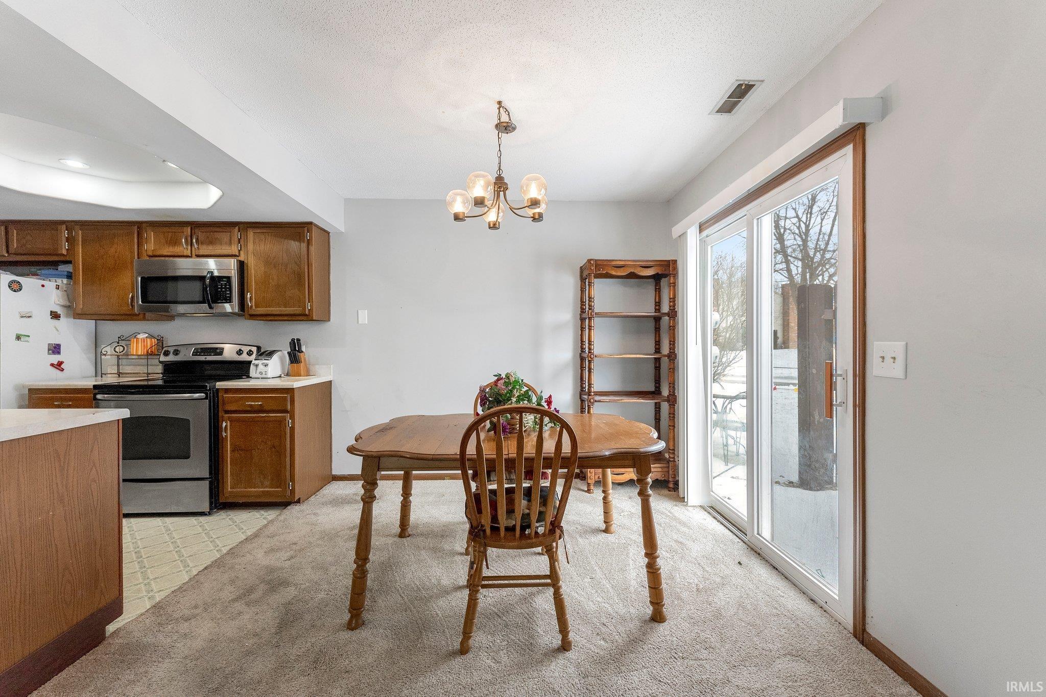 4940 Pinebrook Drive Fort Wayne, IN 46804 - Photo 9 of 26