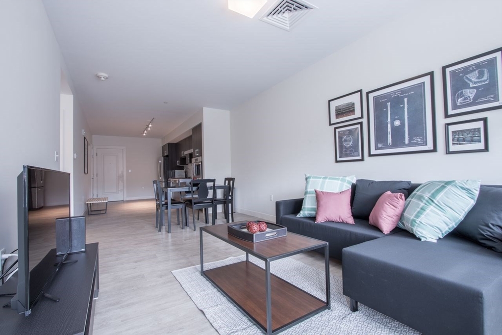 900 Beacon Street, Unit 403 Boston, MA 02215 - Photo 4 of 12
