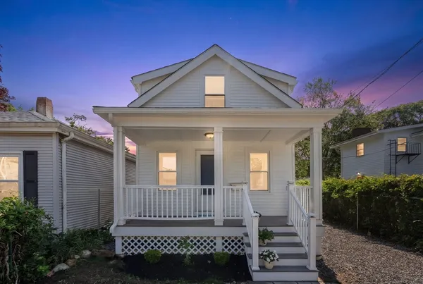 $2,600 | 42 Riverside Avenue, Swansea, MA 02777