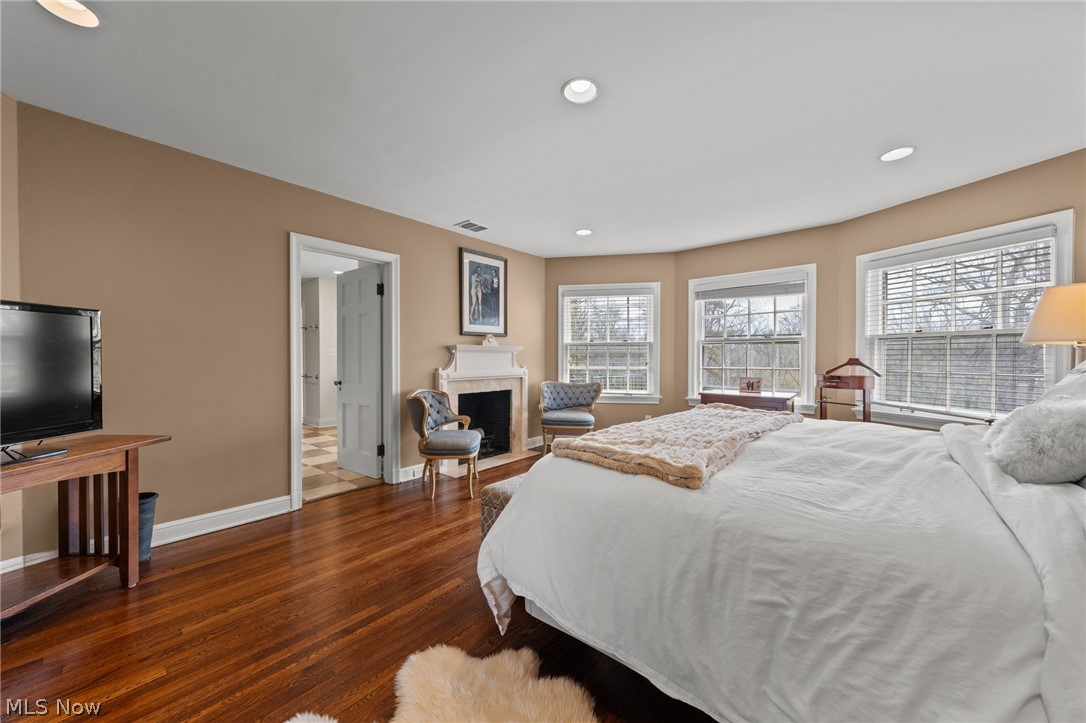 17640 South Woodland Road Cleveland, OH 44120 - Photo 15 of 40