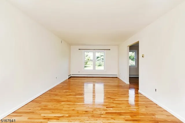 a view of empty room with window