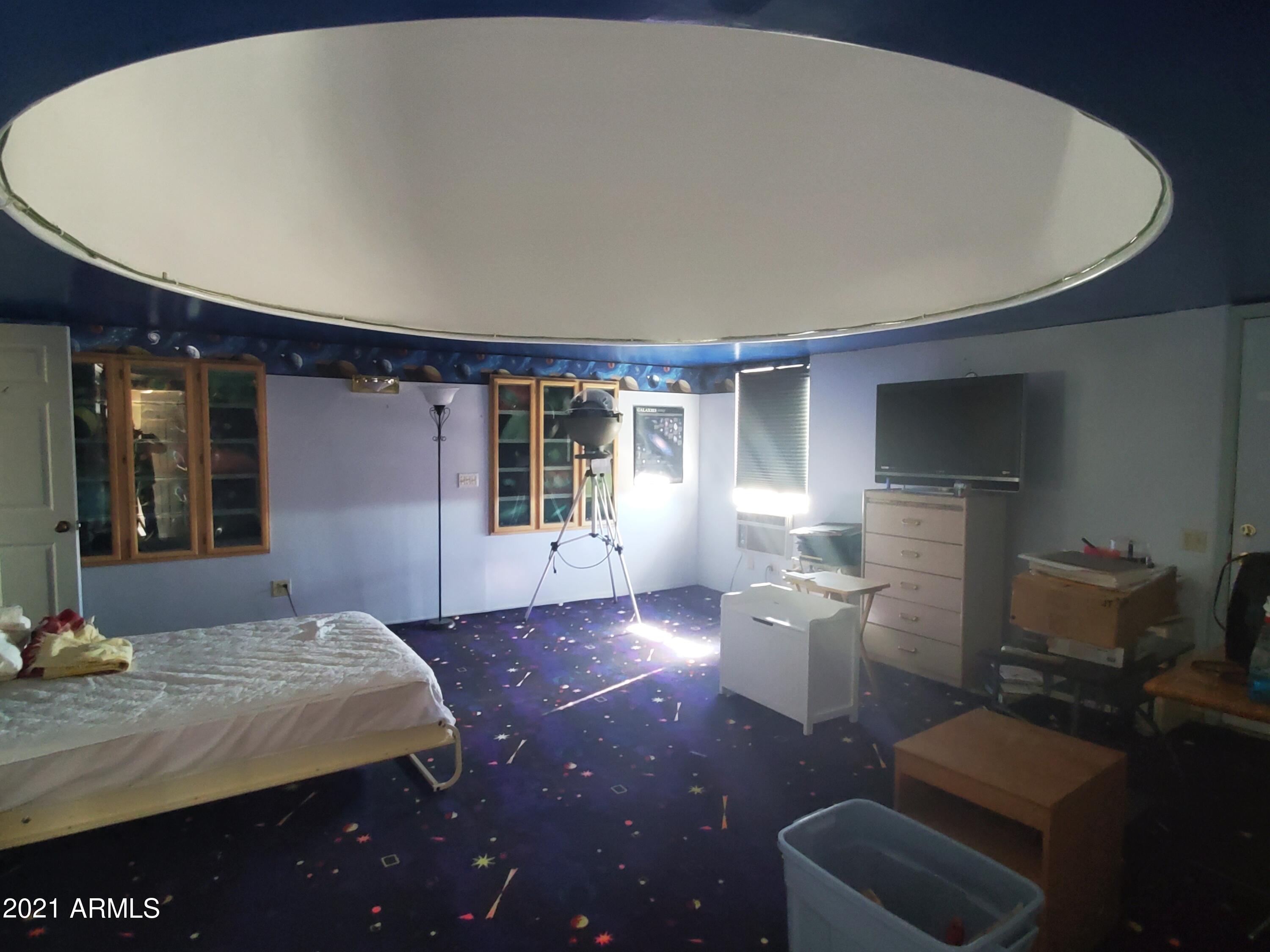 1311 South Astronomers Road Benson, AZ 85602 - Photo 6 of 7 004_Galaxy Room