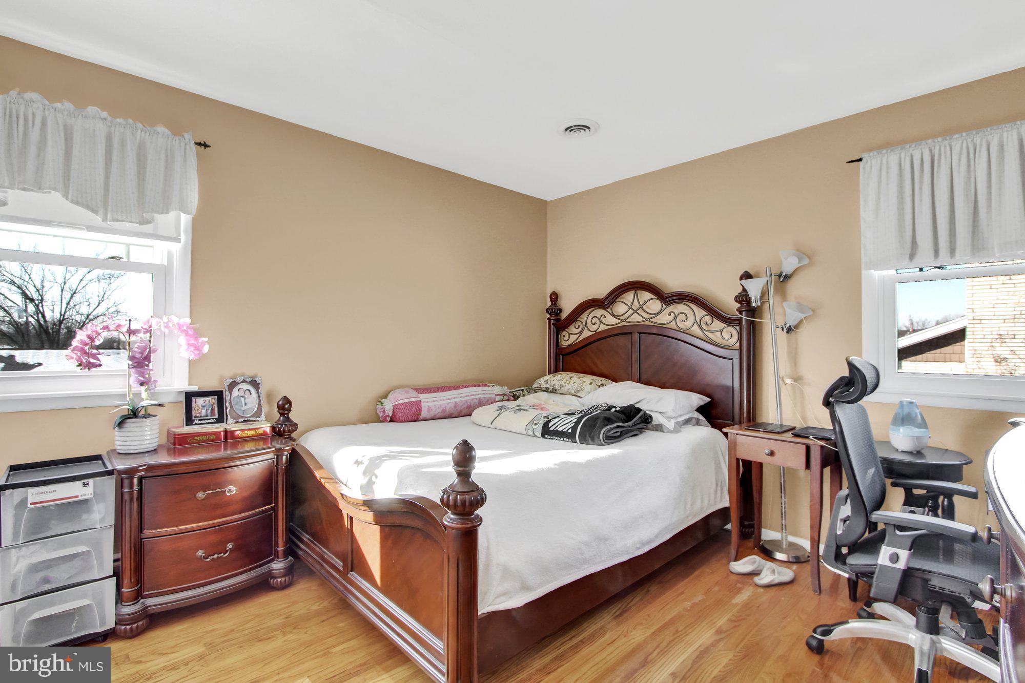 418 Pinehurst Road York, PA 17402 - Photo 12 of 25 Gallery Image 12
