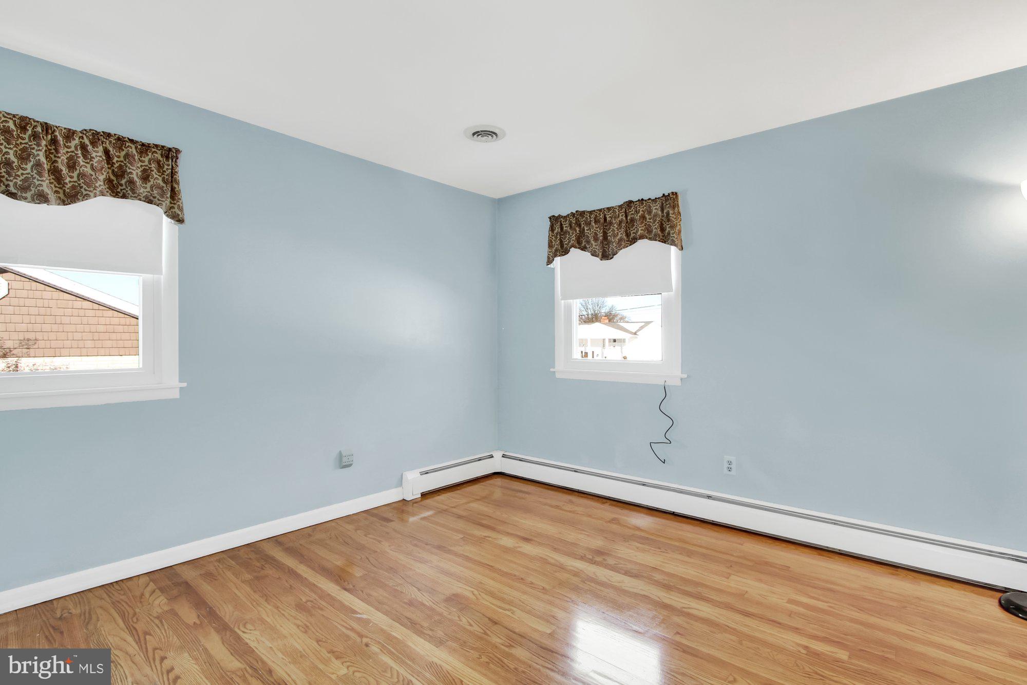 418 Pinehurst Road York, PA 17402 - Photo 14 of 25 Gallery Image 14