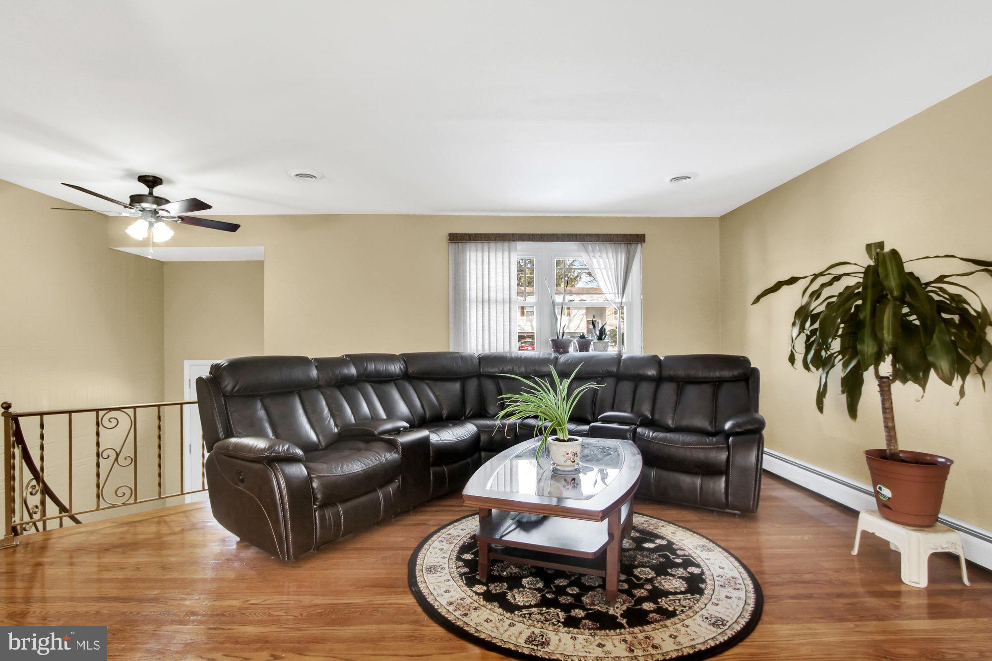 418 Pinehurst Road York, PA 17402 - Photo 4 of 25 Gallery Image 4