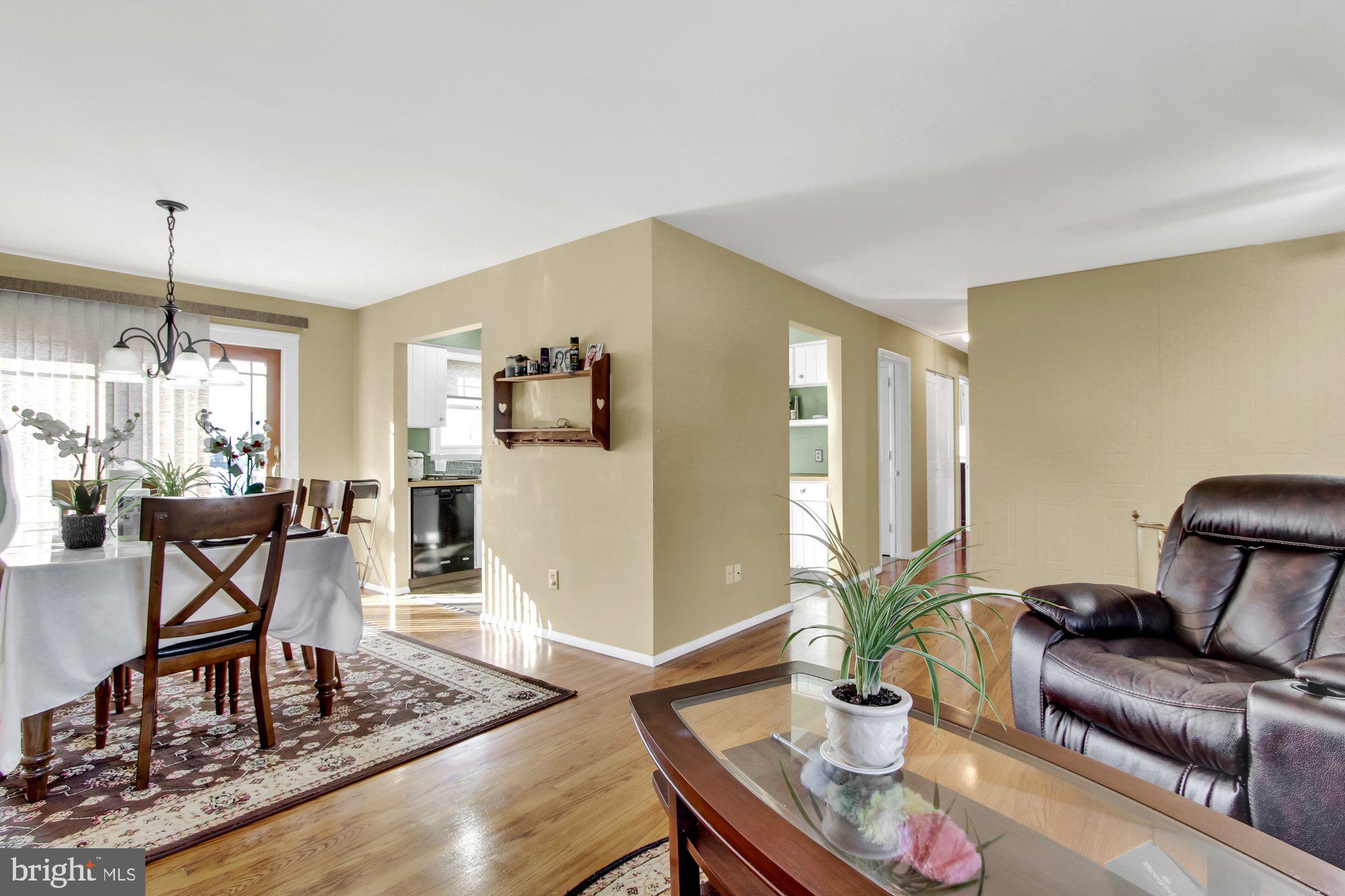 418 Pinehurst Road York, PA 17402 - Photo 6 of 25 Gallery Image 6