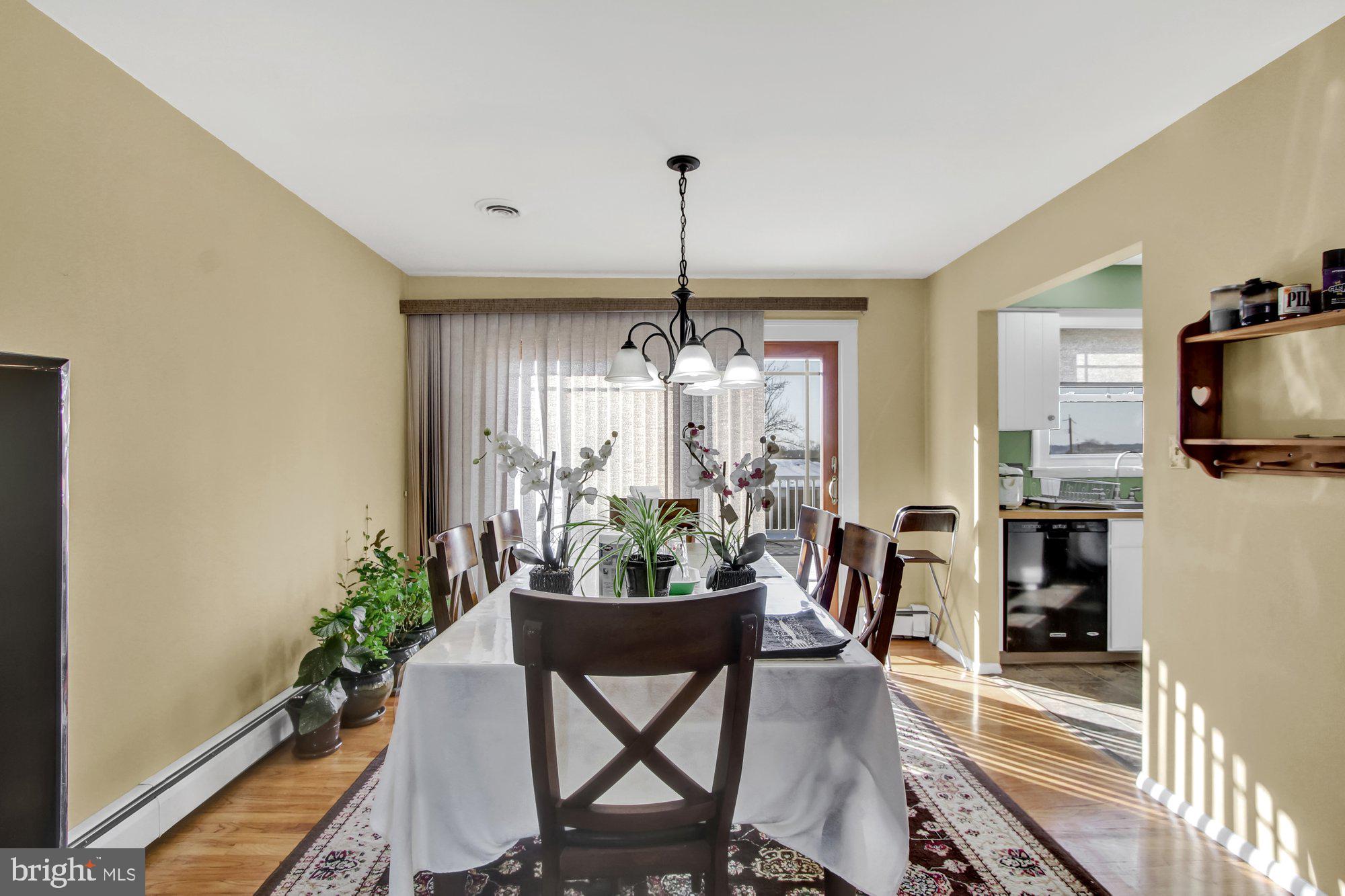 418 Pinehurst Road York, PA 17402 - Photo 7 of 25 Gallery Image 7