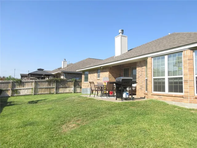 $2,200 | 806 Dove Chase Lane, College Station, TX 77845