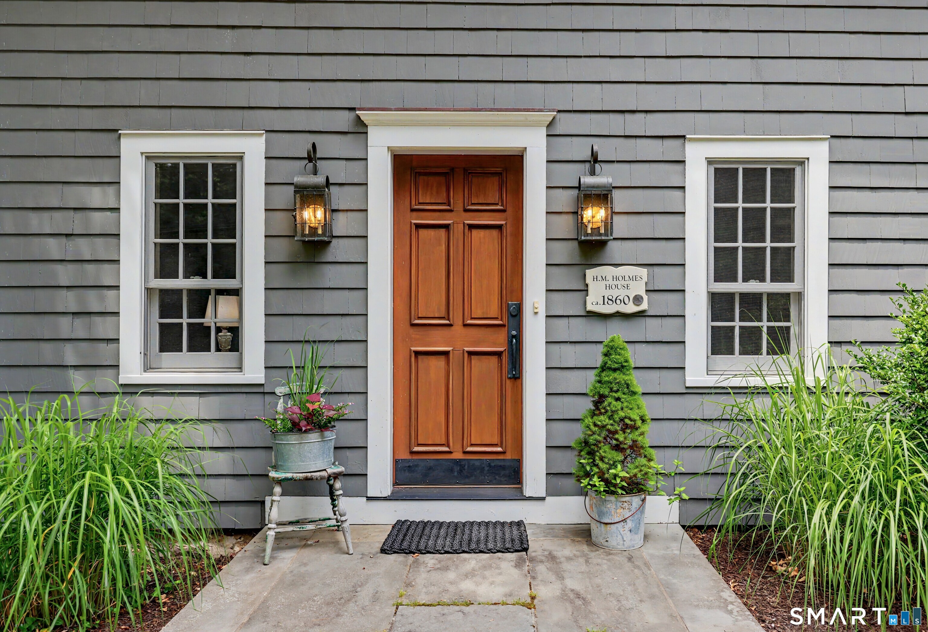 183 Range Road Wilton, CT 06897 - Photo 2 of 40 Entry exudes timeless New England charm