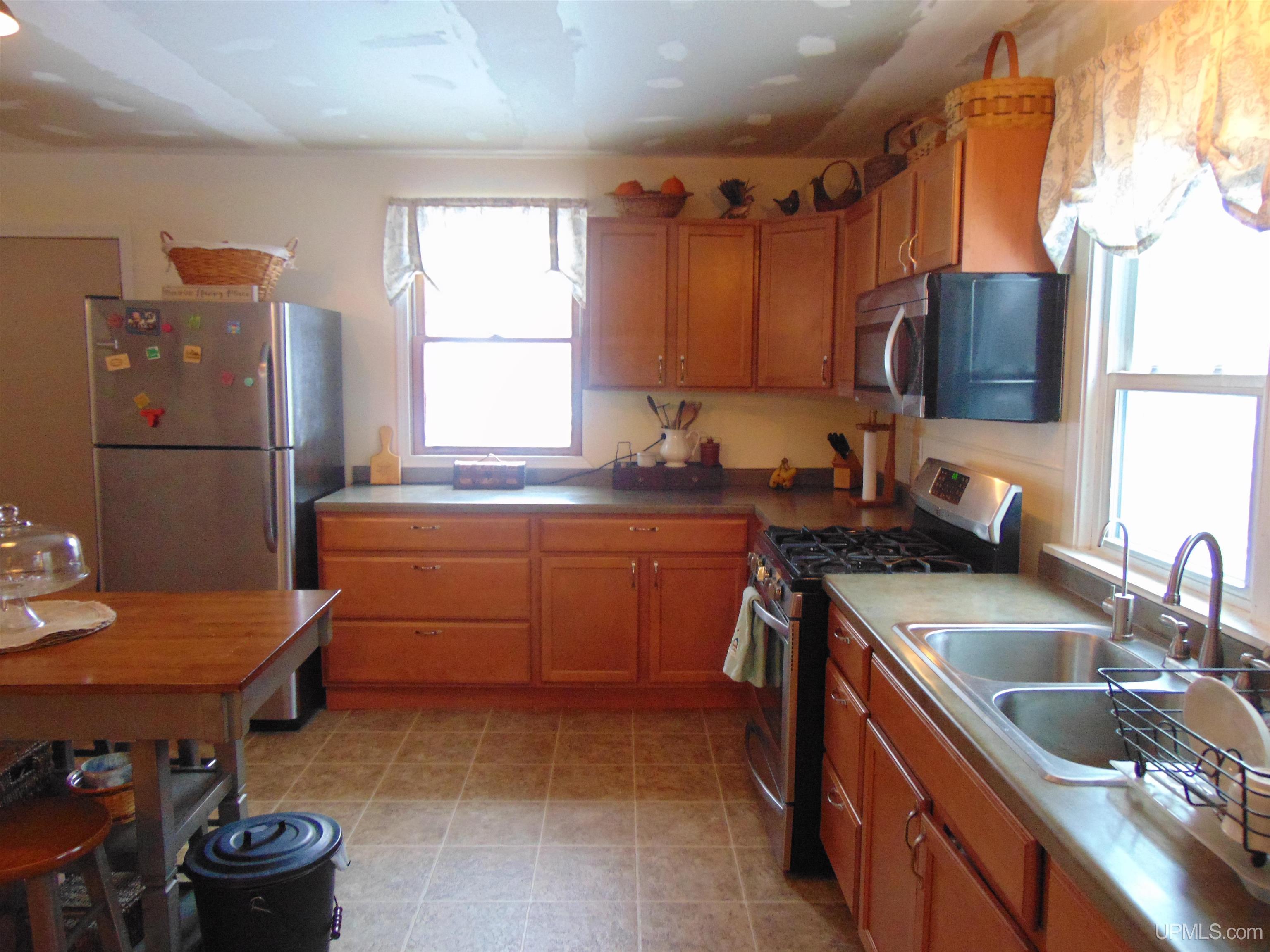 7349 East Old M28 Road Trout Creek, MI 49967 - Photo 12 of 48