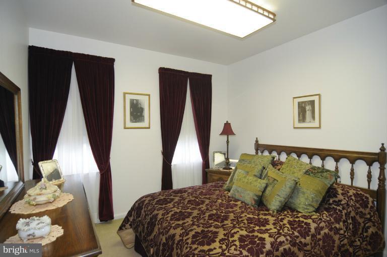 15105 Joshua Tree Road North Potomac, MD 20878 - Photo 12 of 20 Bedroom