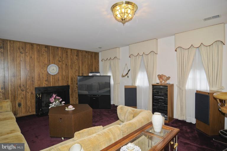 15105 Joshua Tree Road North Potomac, MD 20878 - Photo 14 of 20 Recreation Room