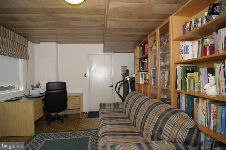 15105 Joshua Tree Road North Potomac, MD 20878 - Photo 15 of 20 Home Office