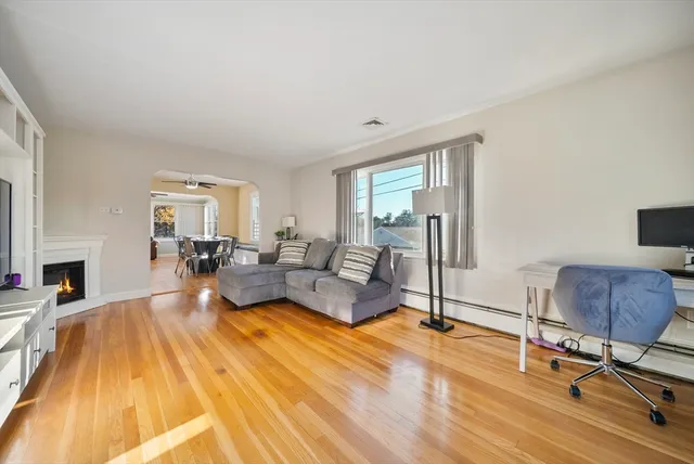 $679,000 | 2 Wilfred Terrace, Salem, MA 01970