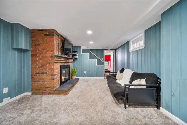 $679,000 | 2 Wilfred Terrace, Salem, MA 01970