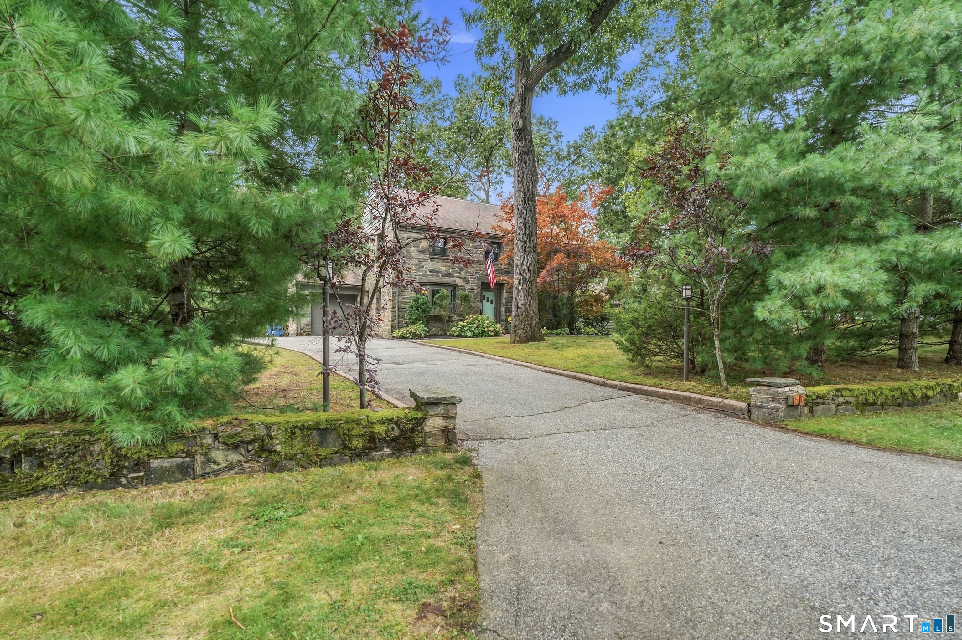 60 Broadbridge Road Bridgeport, CT 06610 - Photo 5 of 39 Gallery Image 5