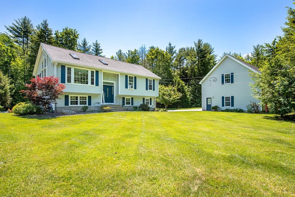 156 Raymond Road Deerfield, NH 03037 - Photo 1 of 40